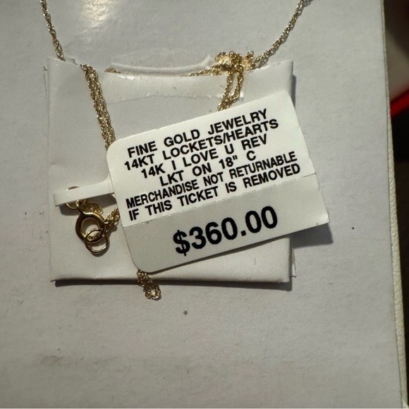 Macy's 14kt Gold Heart Locket Necklace - Picture 5 of 5